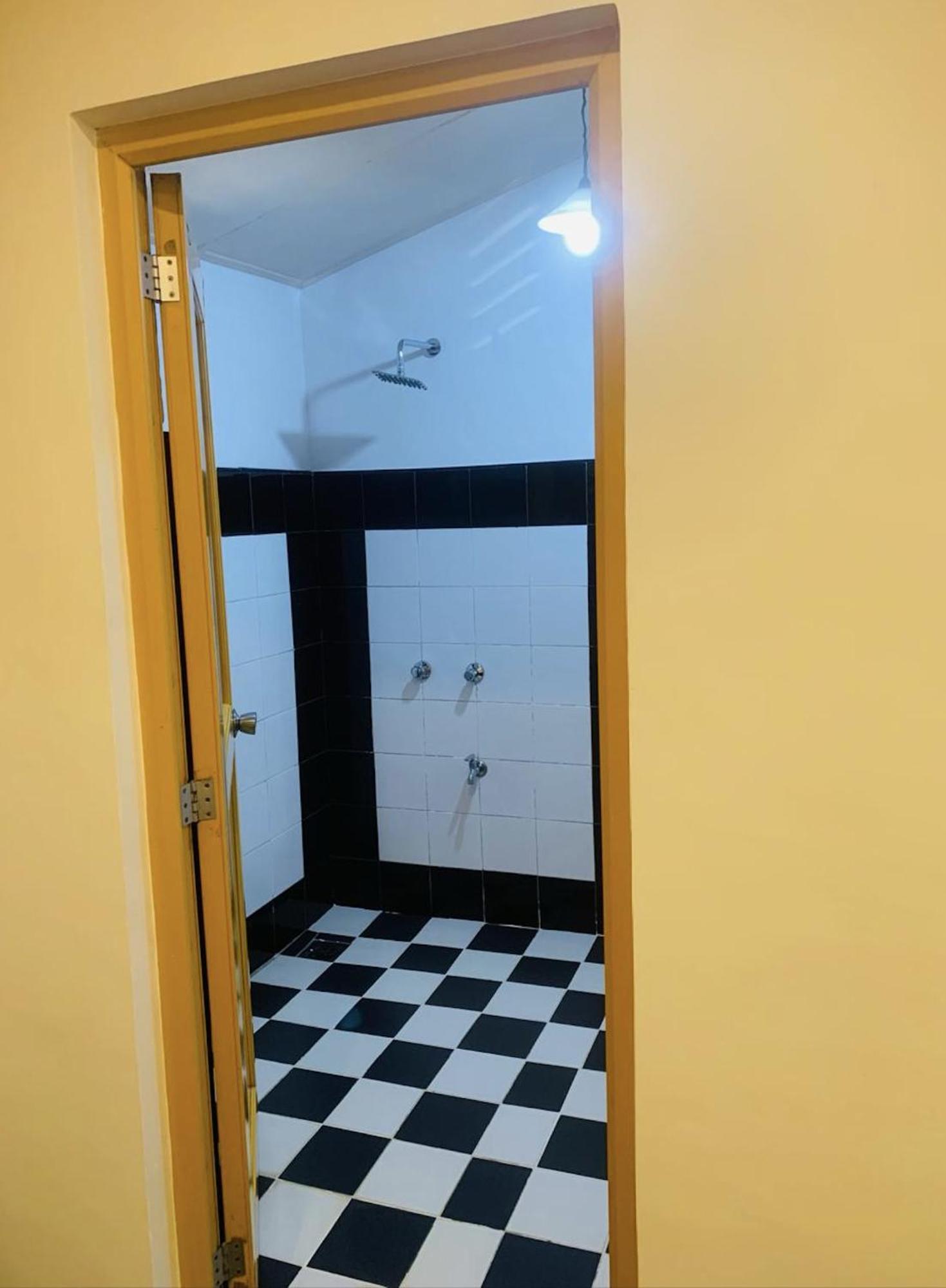 Ella Gypsies Hostel Room photo